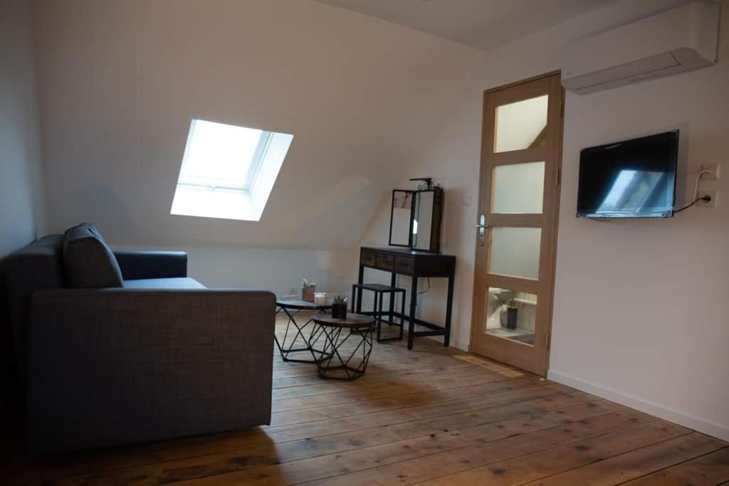 Cyris - Chambres Duplex Climatisees - Spa & Piscine Centre Ville Saint-Germain-des-Fosses Exterior foto